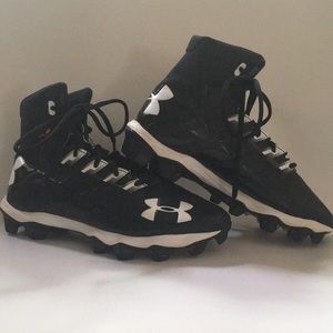 Boys Under Armour Football Cleats